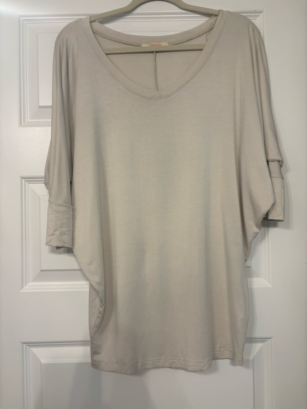 Relaxed Scoop Neck Women’s Top with Batwing Sleeves- Pomelo